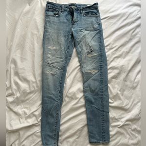 Light Blue Ripped Jeans Uniqlo 30 in